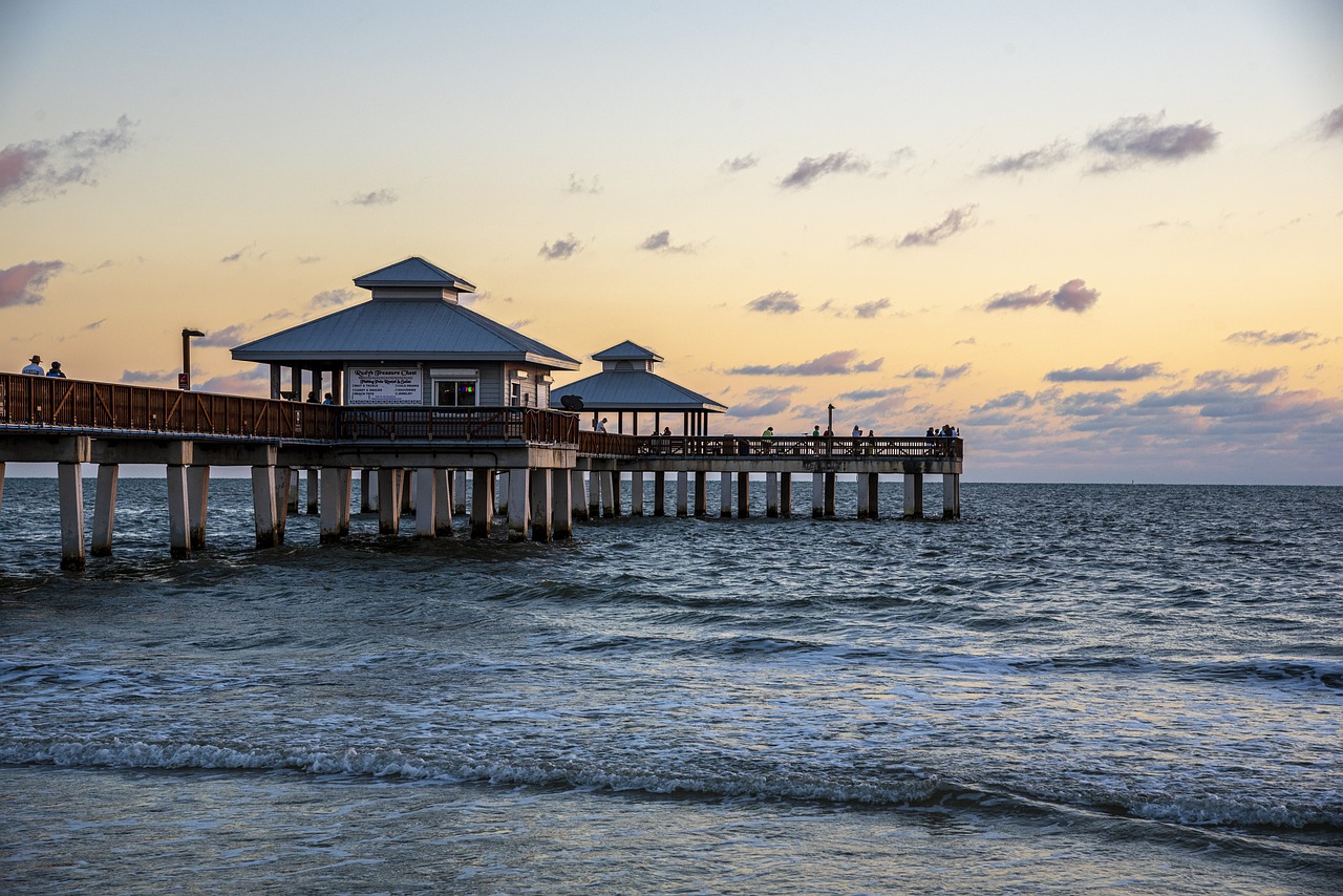 Nature, Relaxation, and Dining in Fort Myers Beach