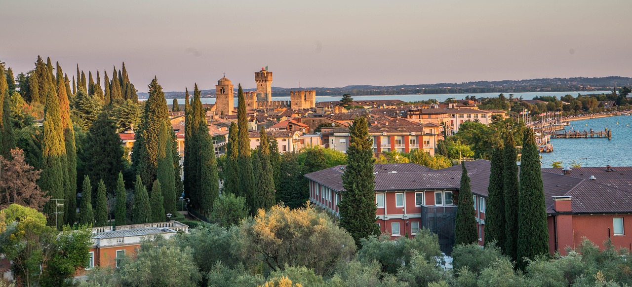 Esplorazione Incantevole di Sirmione e Dintorni