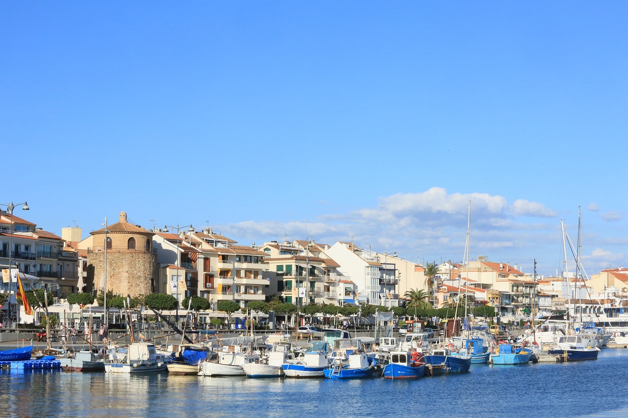 Sailing and Adventure in Cambrils