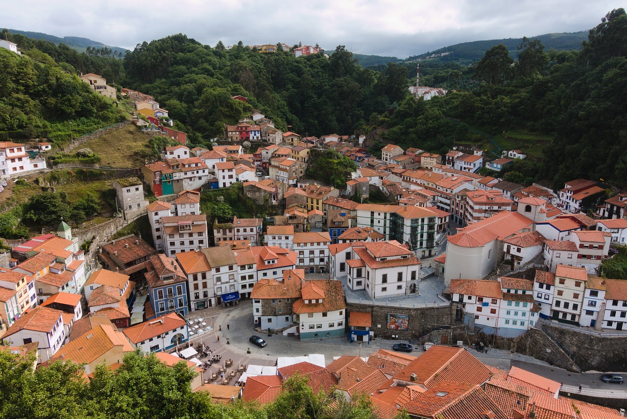 Asturias Coastal and Cultural Delights