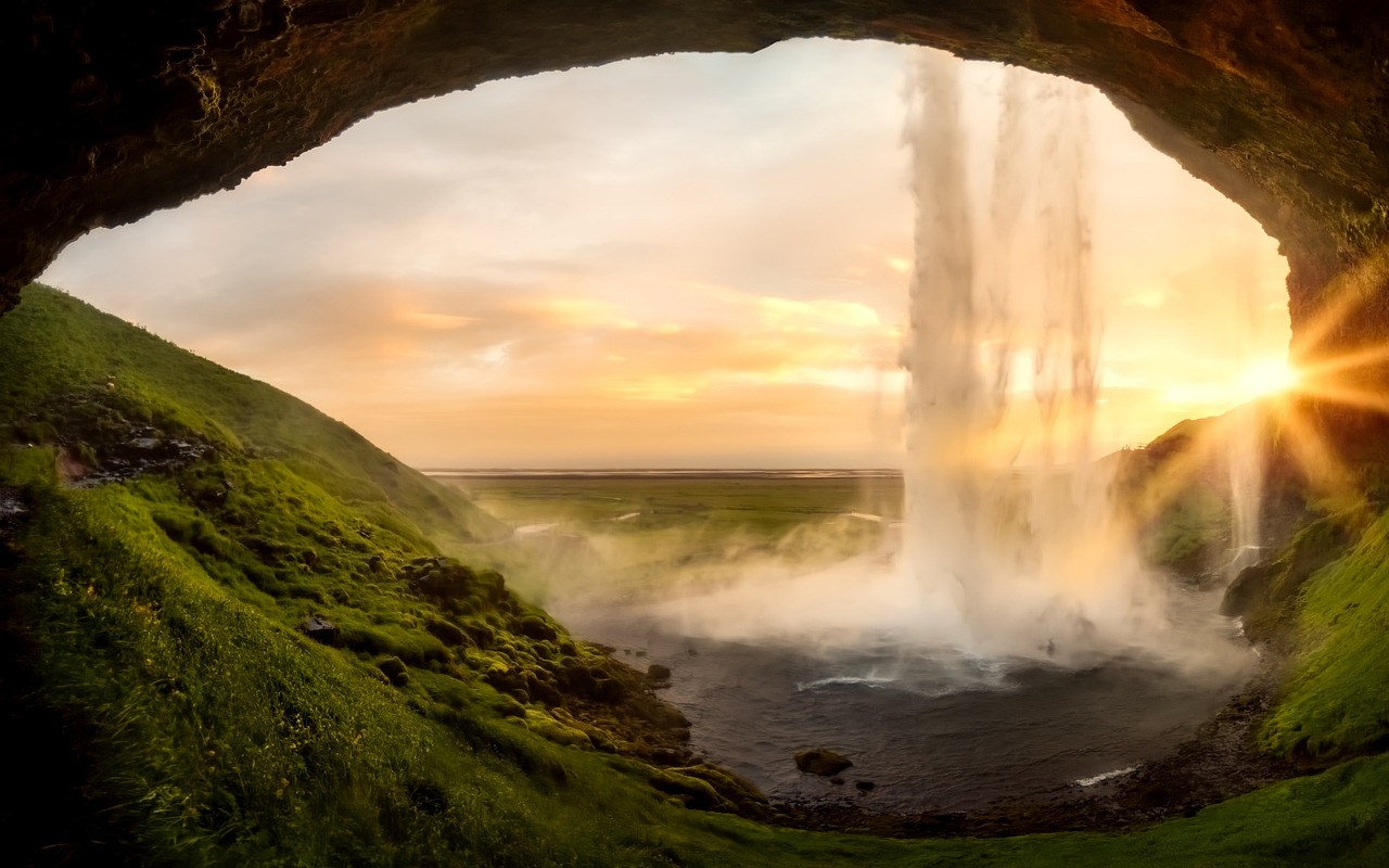 Ultimate 5-Day Iceland Adventure: Golden Circle, Blue Lagoon, and More