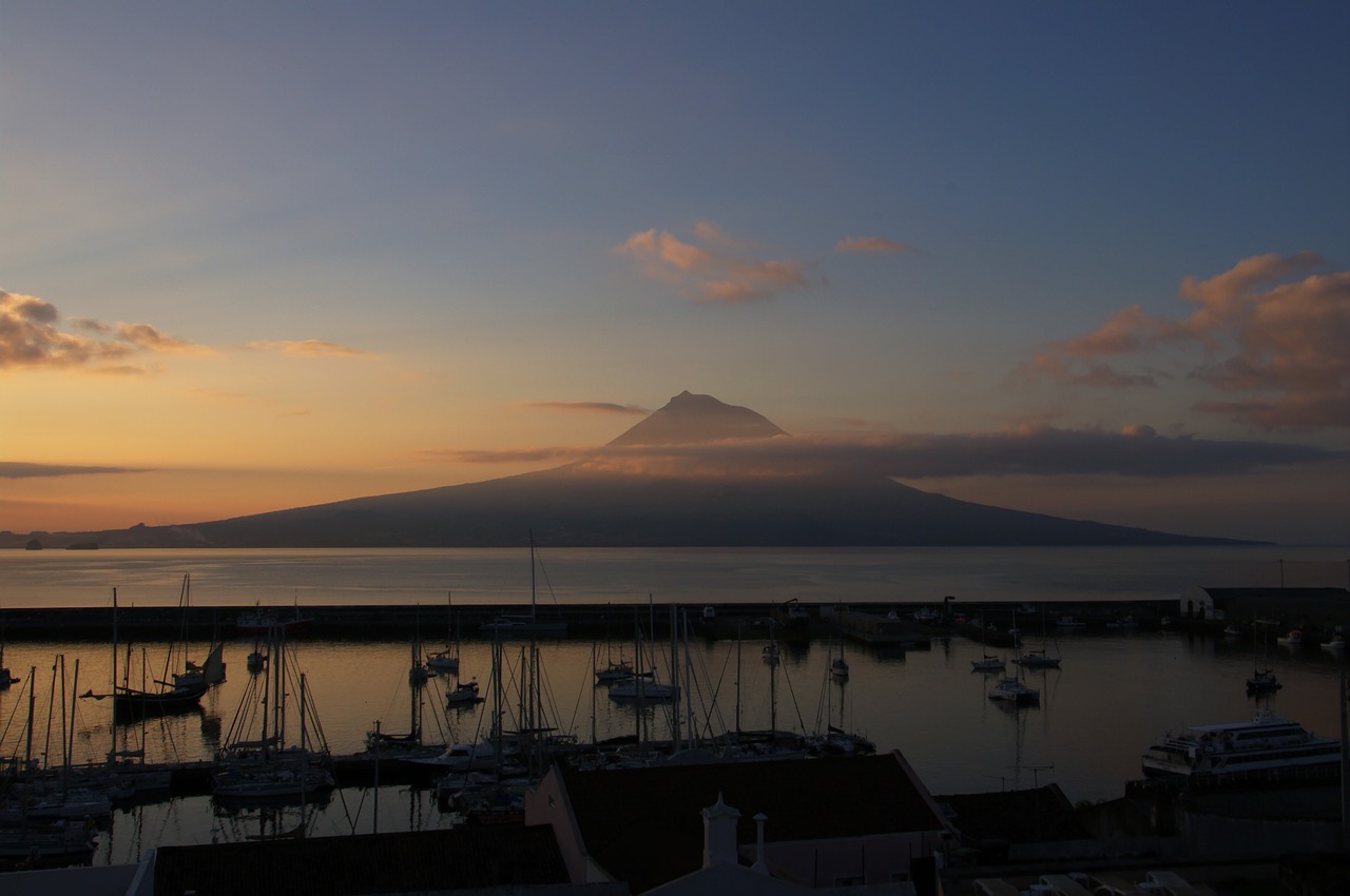 Faial Island Adventure and Gastronomy