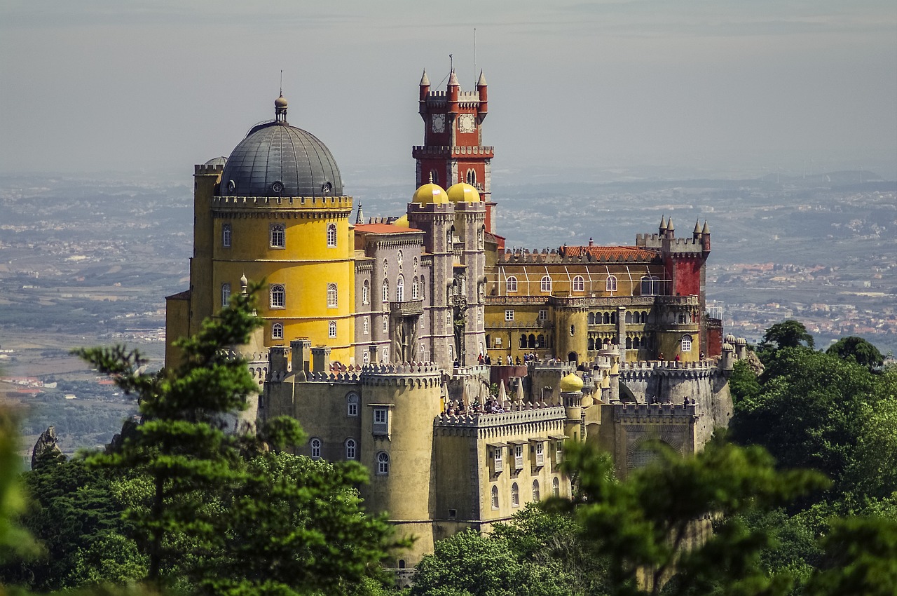 Sintra'da 2 Gün Gezisi: Pena Sarayı ve Tarihi Yerler