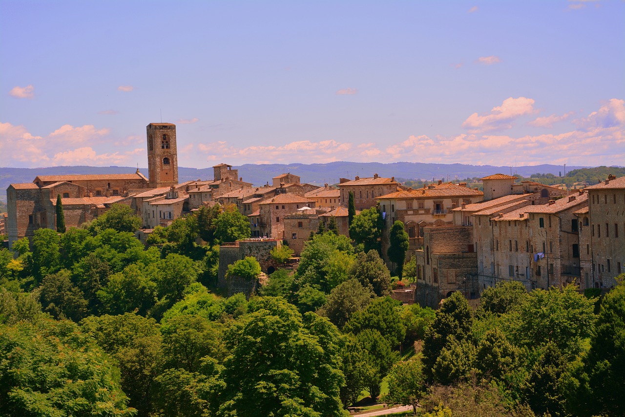 Esplorazione dei Borghi Medievali della Val d'Elsa