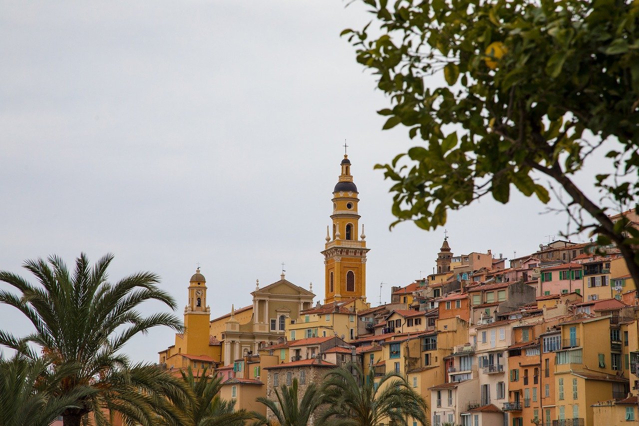 Découverte de la Côte d'Azur depuis Menton