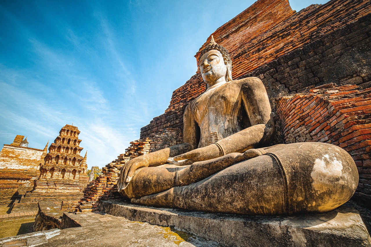 Cycling Through Sukhothai's Historical Park and Countryside