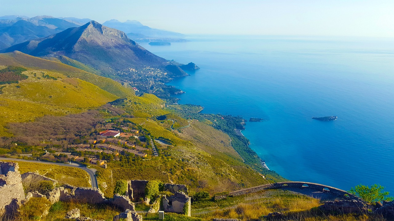 Adventurous Day in Maratea: Rafting and Mount Biagio Tour