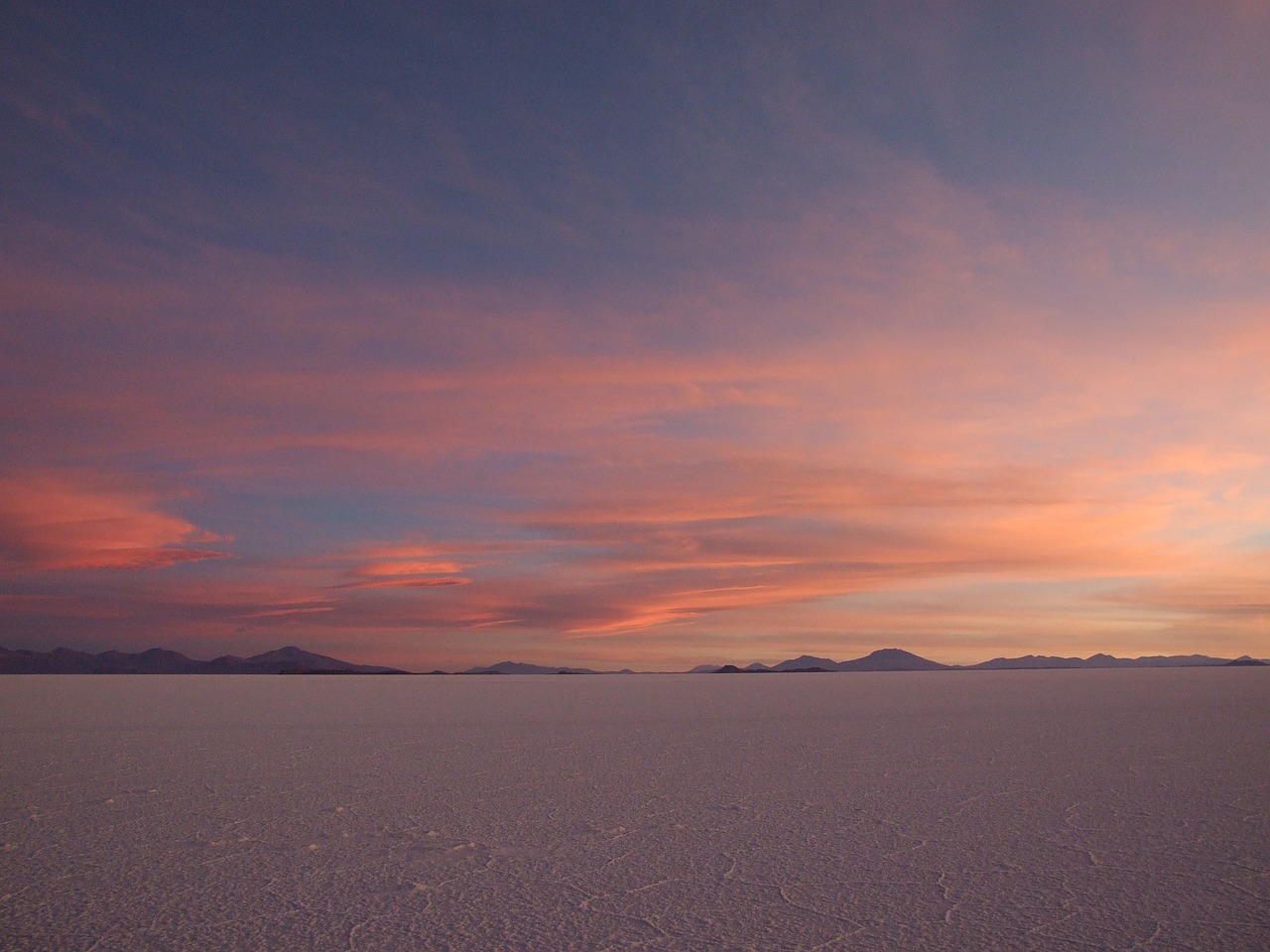 Desert Wonders: Salar de Uyuni and Atacama 10-Day Adventure