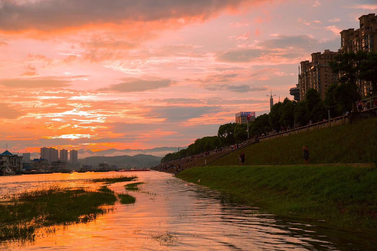 Cruising the Yangtze: Yichang to Chongqing