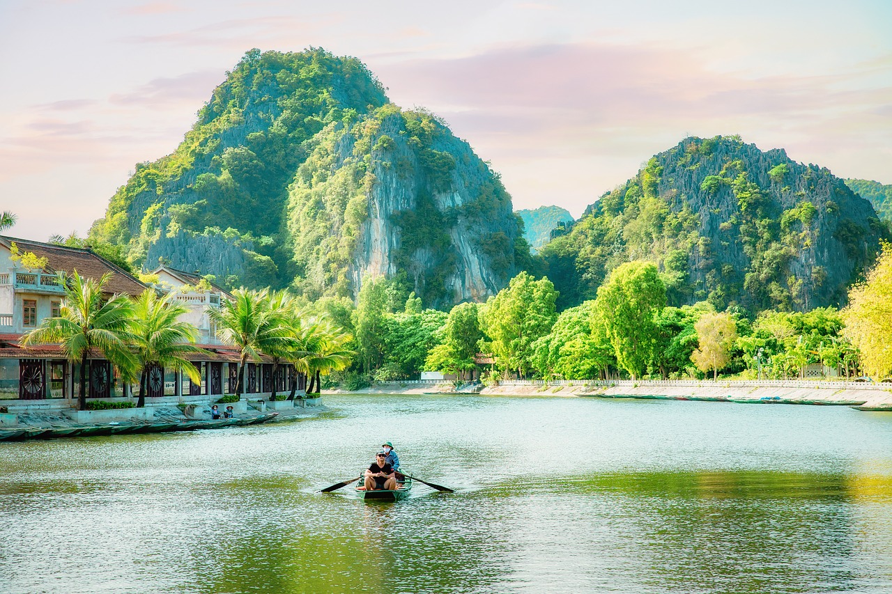 Explorando la Belleza de Ninh Binh en 3 Días