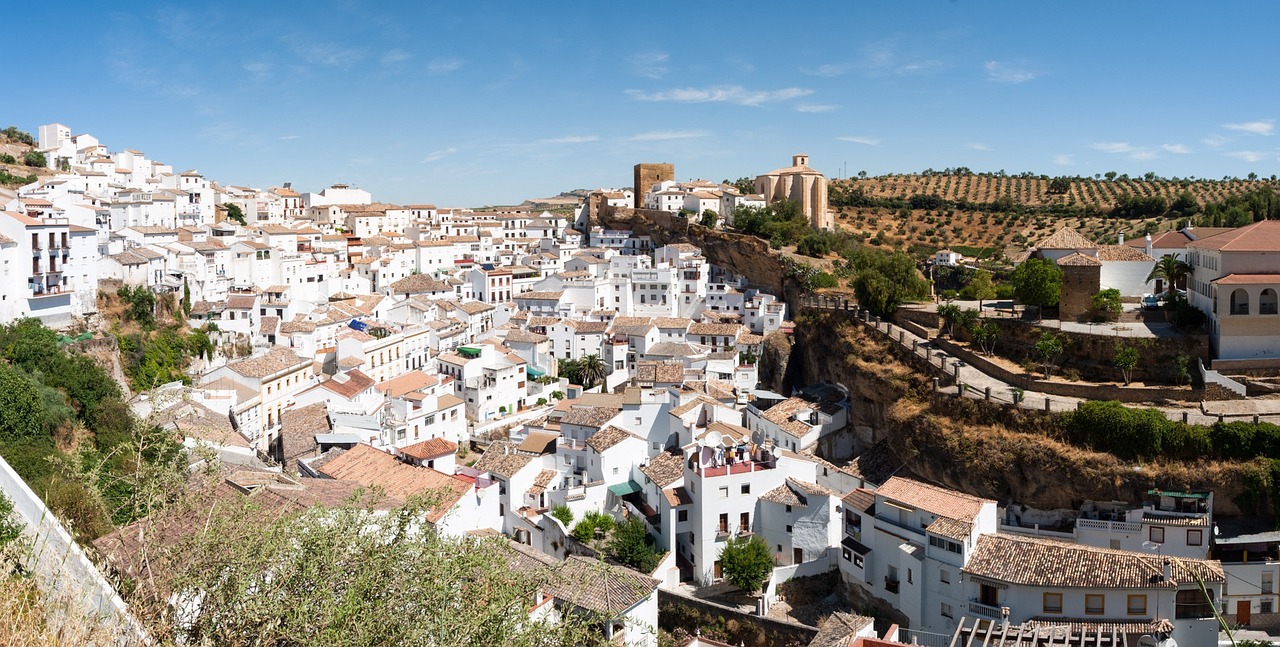 Setenil de las Bodegas: A Taste of Andalusia