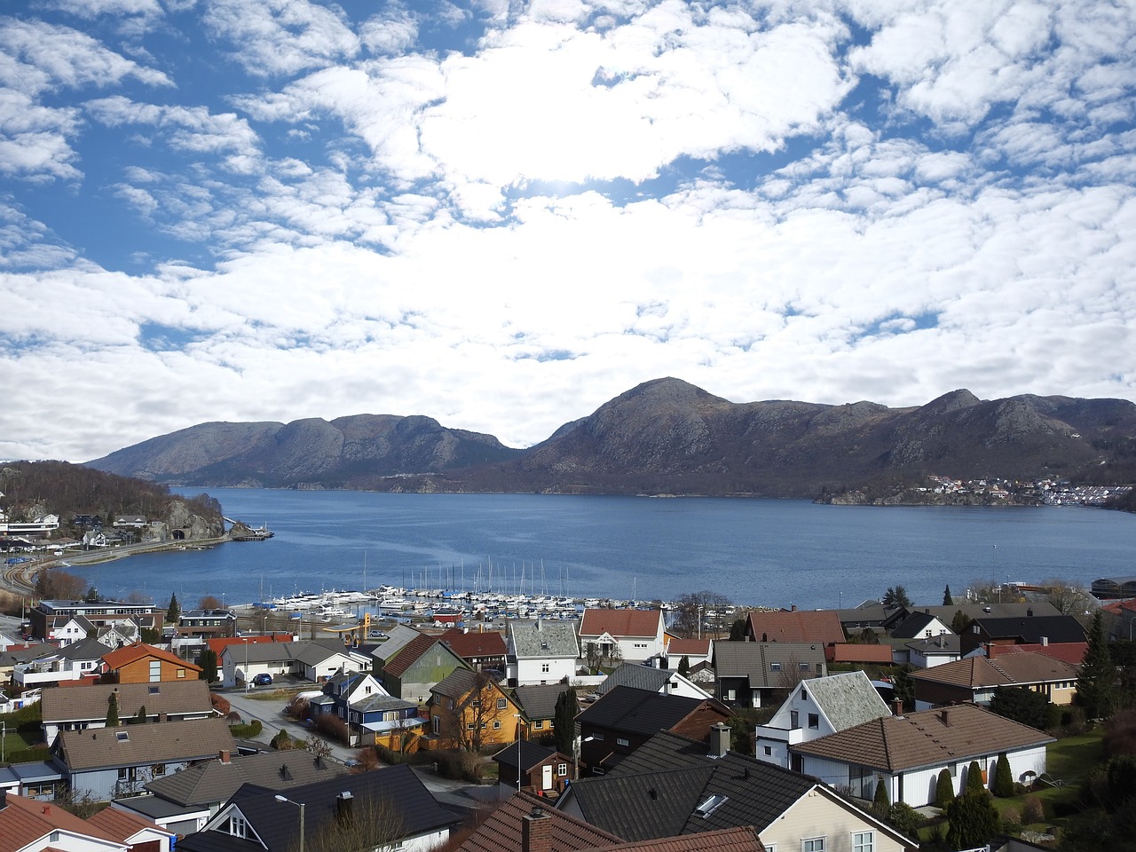 Scenic Fjords and Pulpit Rock Adventure in Sandnes