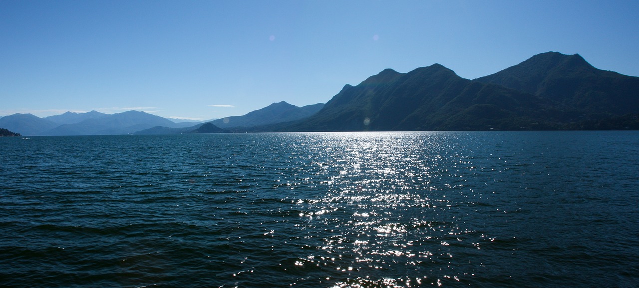 Lake Maggiore and Borromean Islands Delights