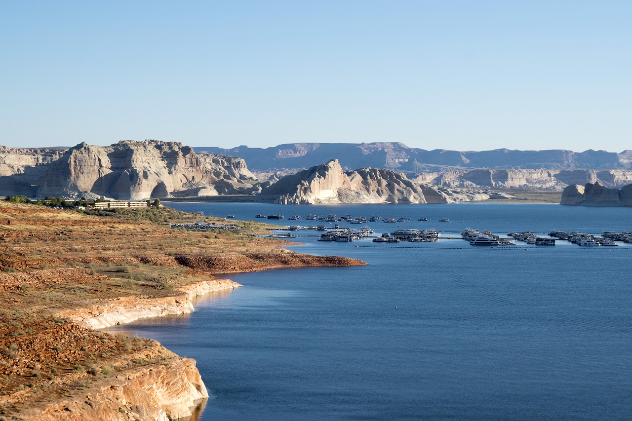 Antelope Canyon and Lake Powell Adventure