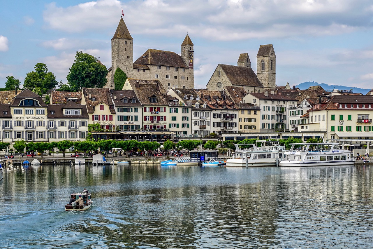 One Day in Zurich: Old Town and Lake Views