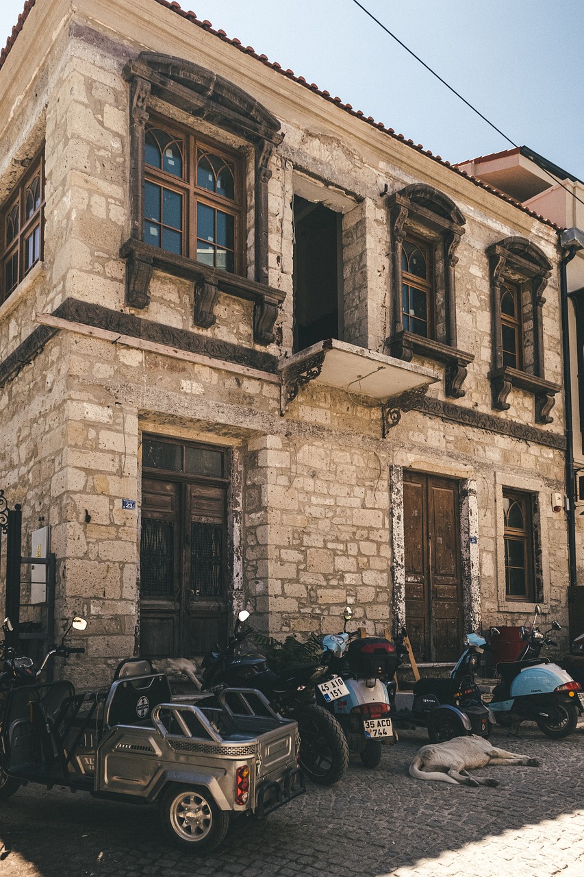 A Serene Day in Alaçatı and Chios