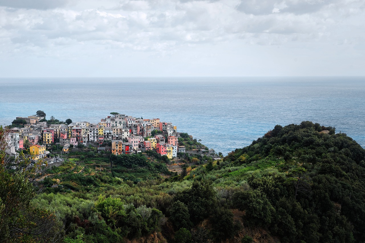 Cinque Terre Coastal Delights in Corniglia