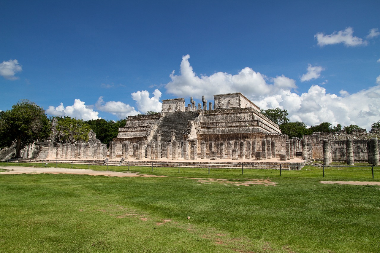 Chichen Itza's Mayan Marvels and Cenote Swim in 1 Day