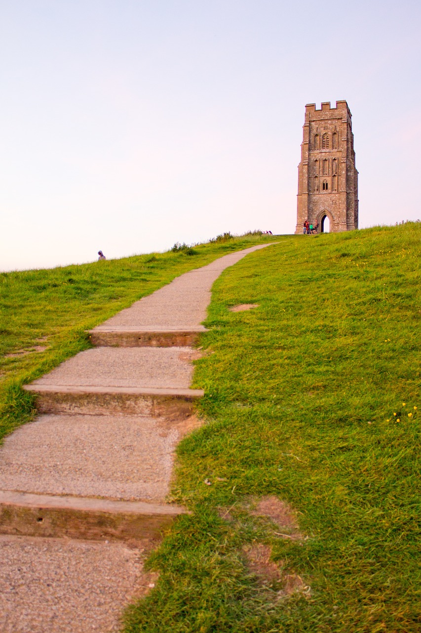 Magical Legends and Quaint Charm in Glastonbury