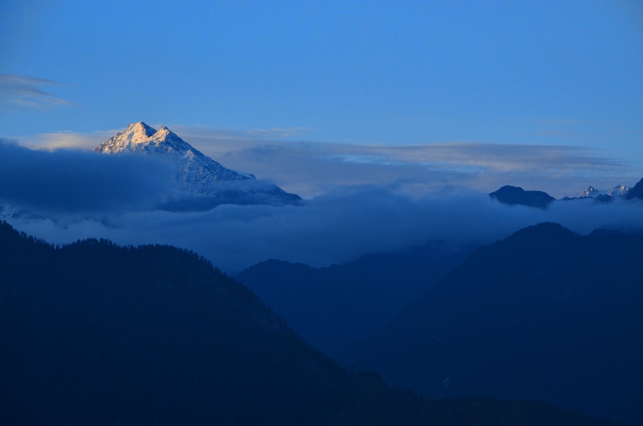 Mountain Magic: 4-Day Trekking Adventure in Himachal Pradesh