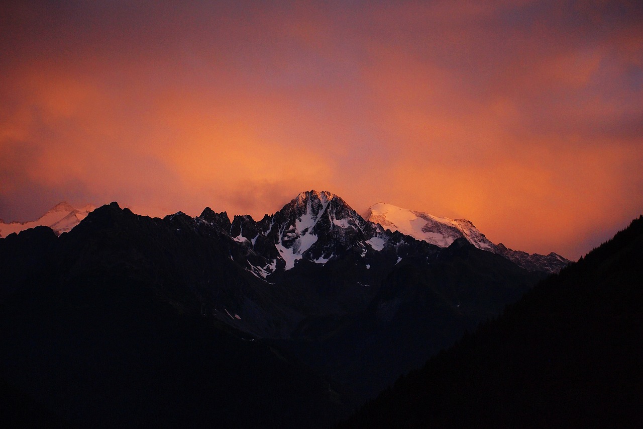 Outdoor Adventures in Ponte di Legno