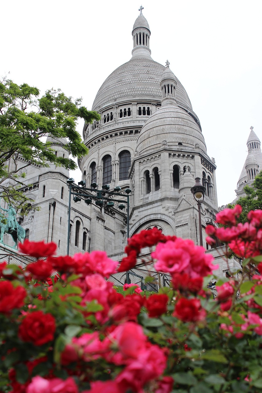 10 Days Honeymoon Trip to Monet's Garden and Sagrada Familia