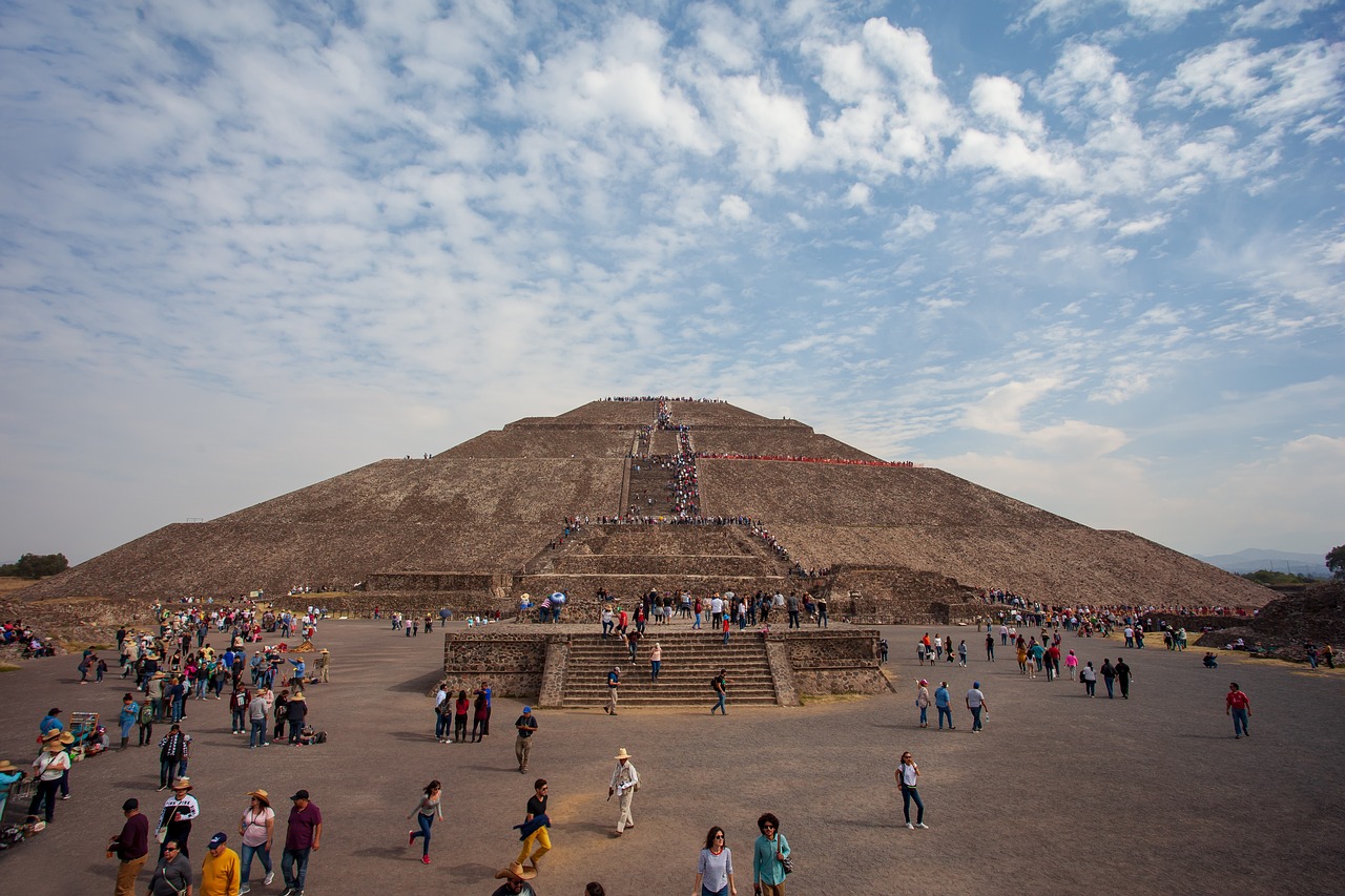 Magical Teotihuacán: Balloon Flight & Ancient Pyramids