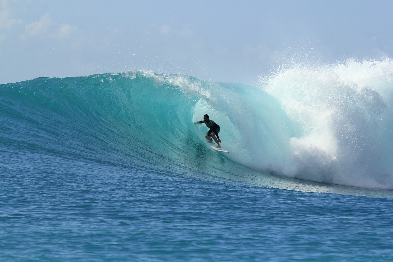 2 Days of Beach Fun and Nightlife in Surfers Paradise