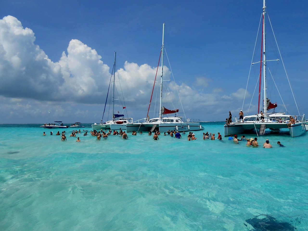 Family-Friendly Day in Grand Cayman with Stingrays and Beaches