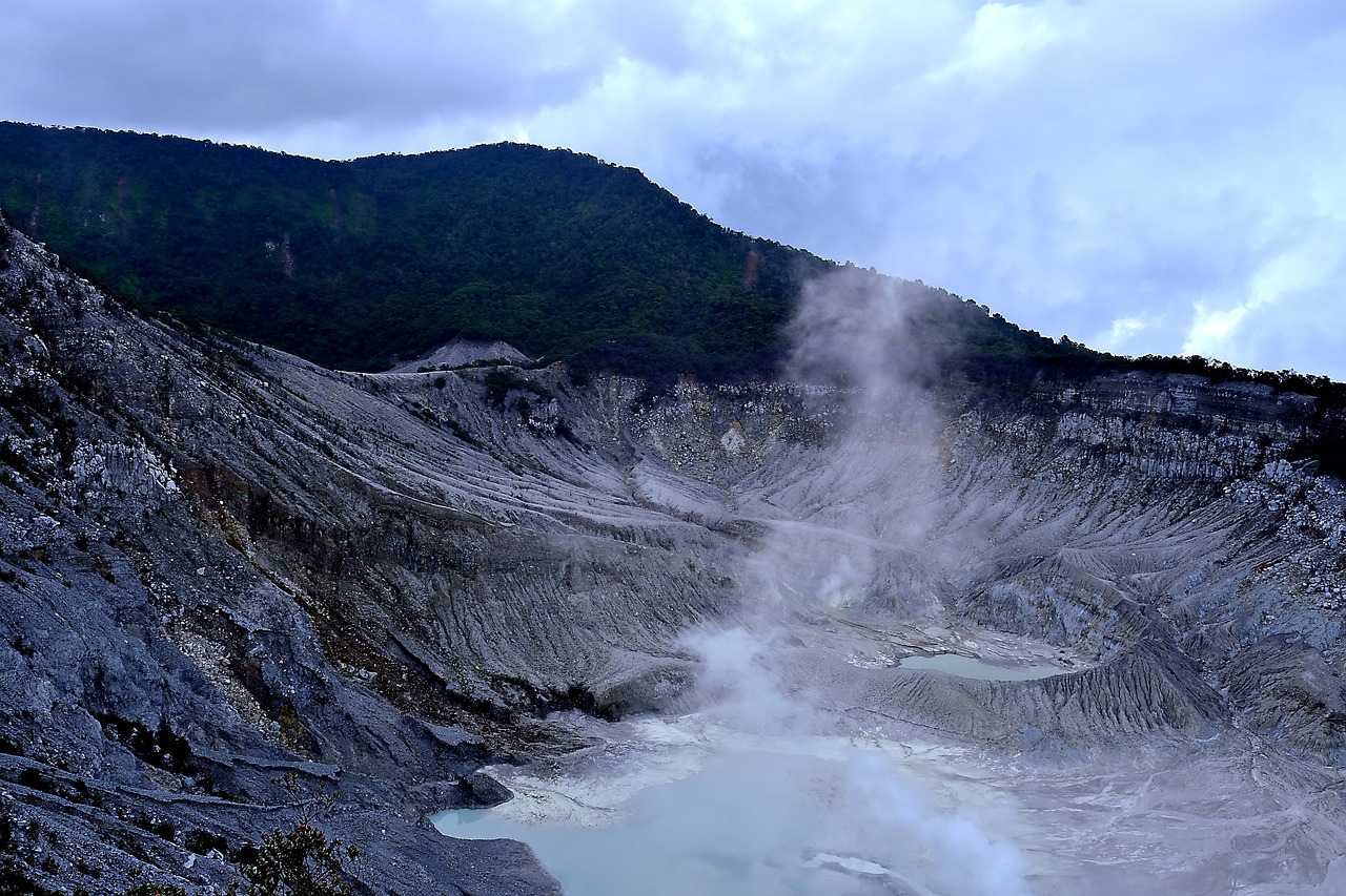 Volcanic Wonders and Culinary Delights in Bandung