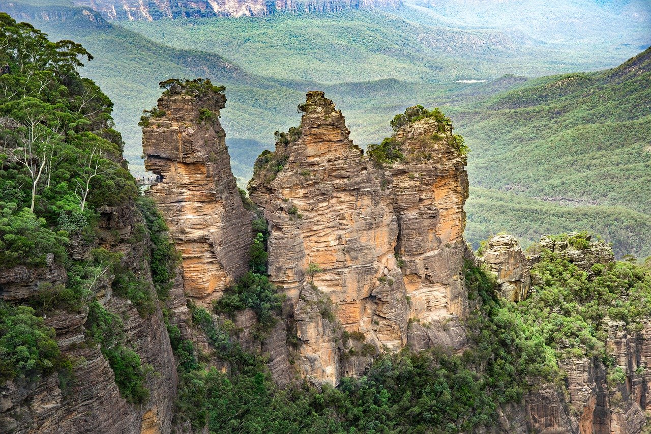 Aventuras y Delicias en las Montañas Azules