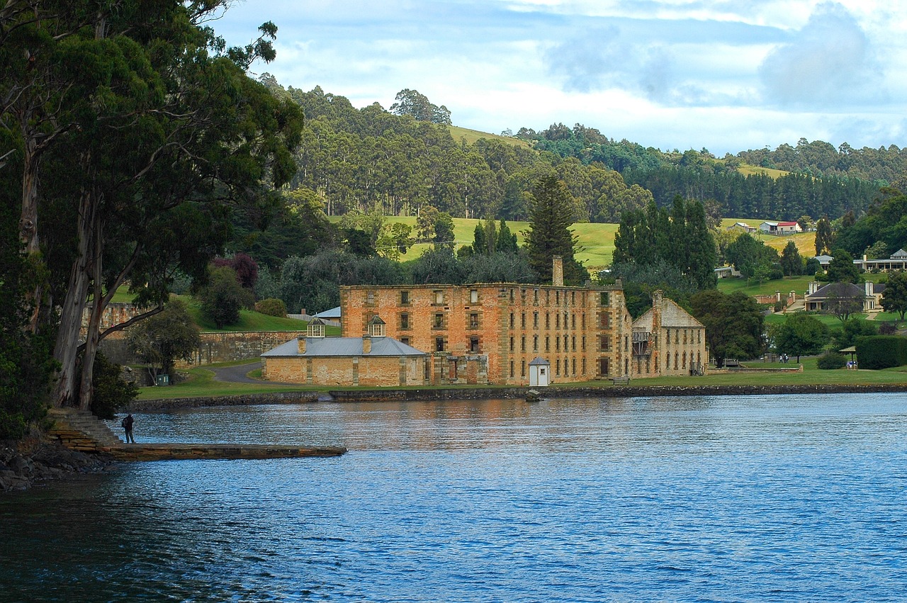 Historic Port Arthur and Tasman Island Cruise