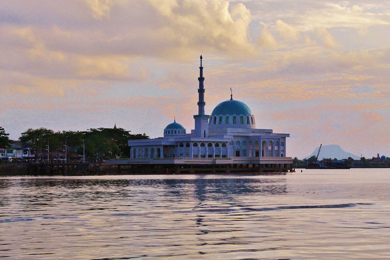 6 Days Exploring Kuching Malaysia