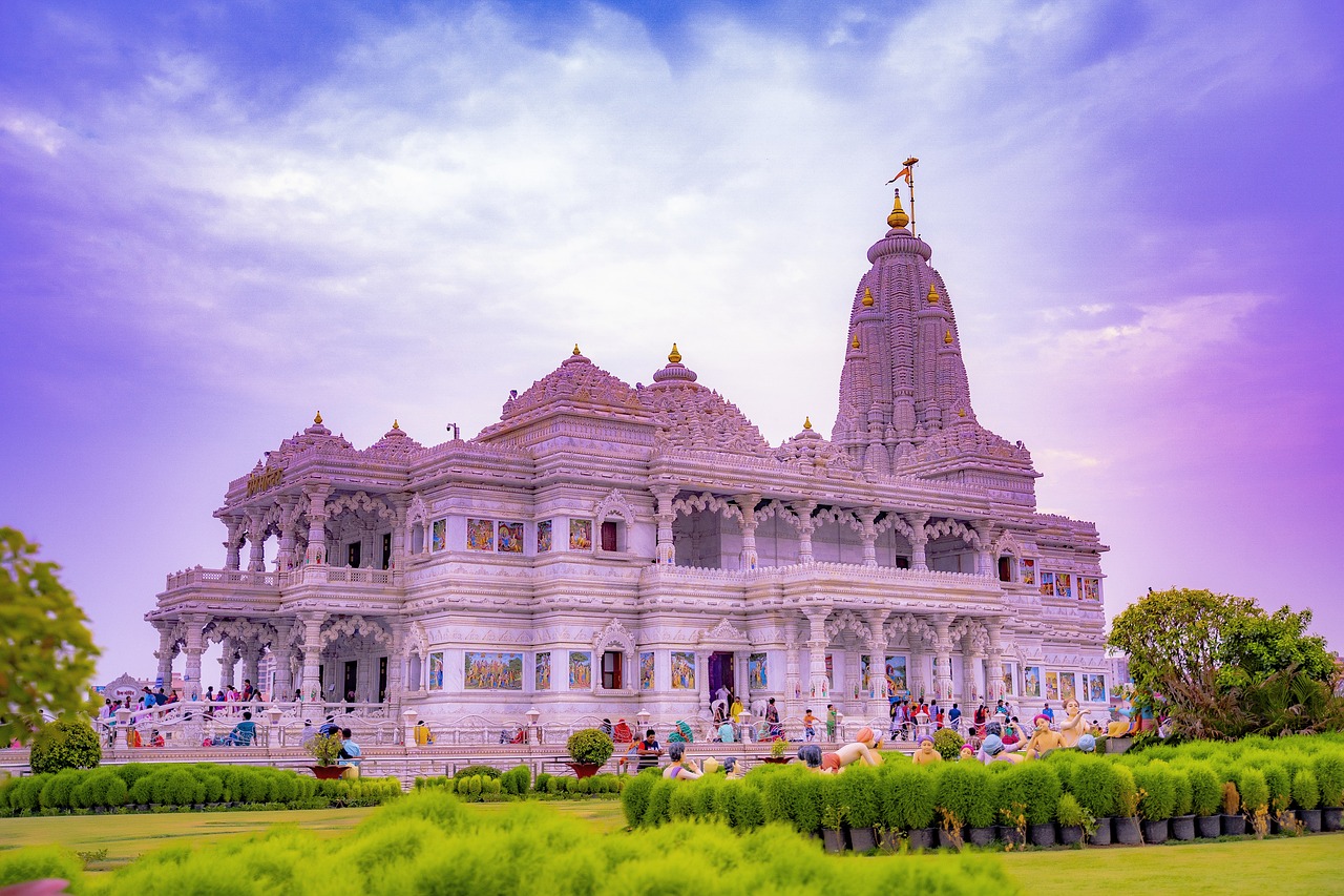 5 Days Exploring Mathura Vrindavan and Agra
