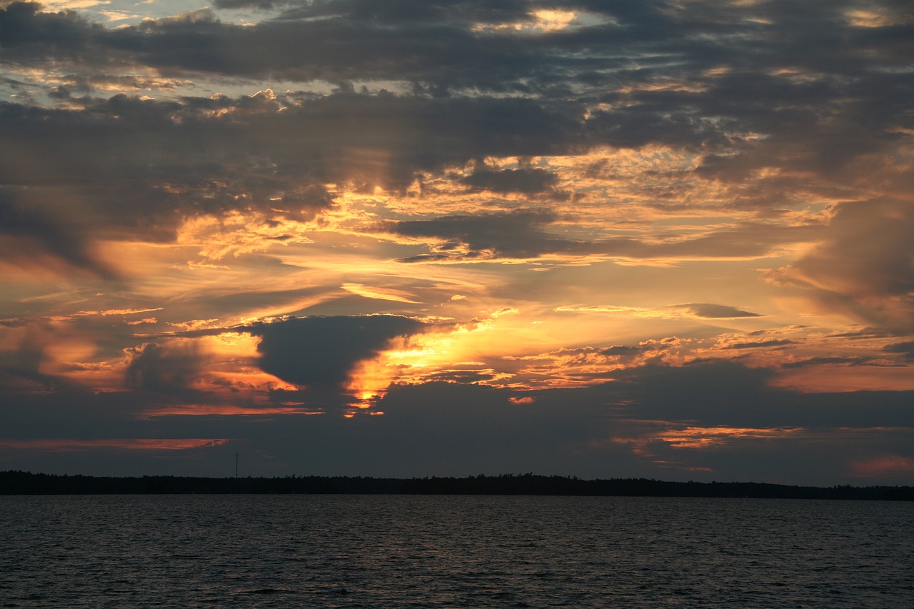 2 Days of Lakeside Relaxation in Muskoka