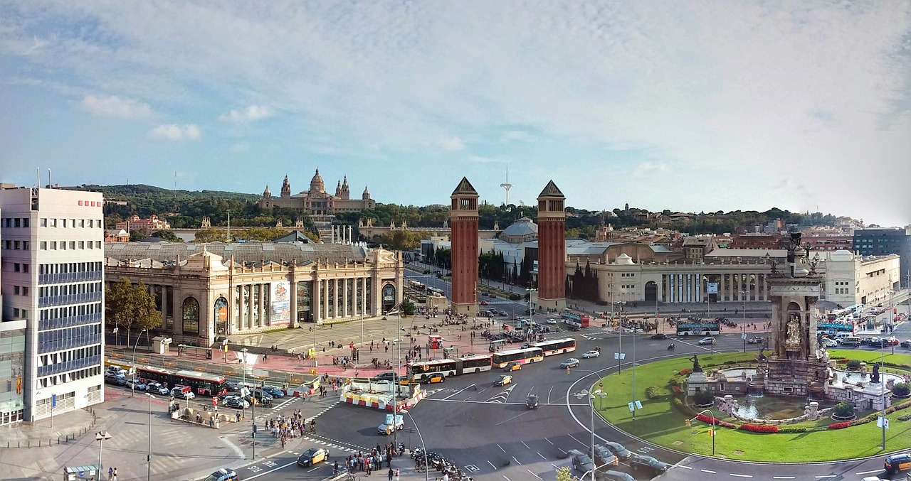 1-Day Adventure from Placa Espanya