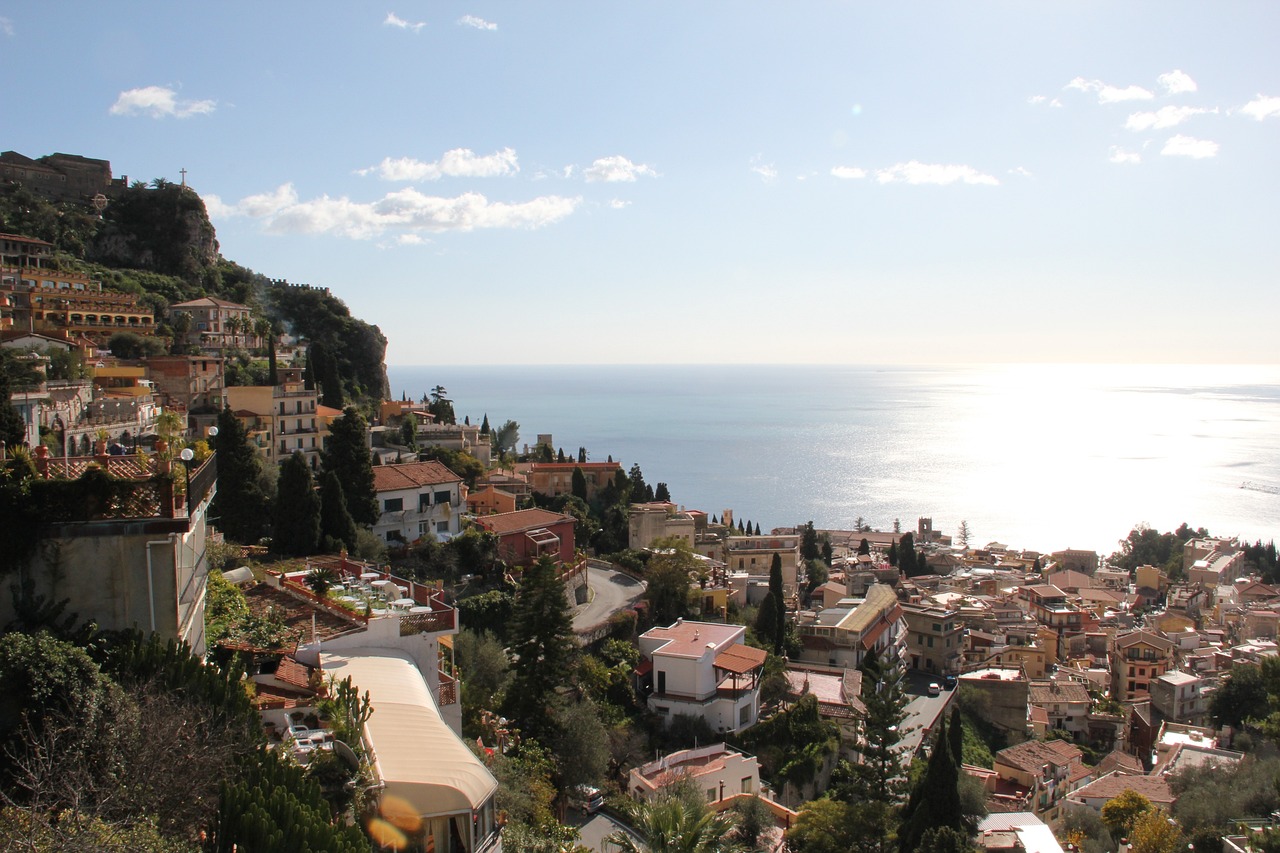 10 Days Exploring Taormina Tropea and Ischia