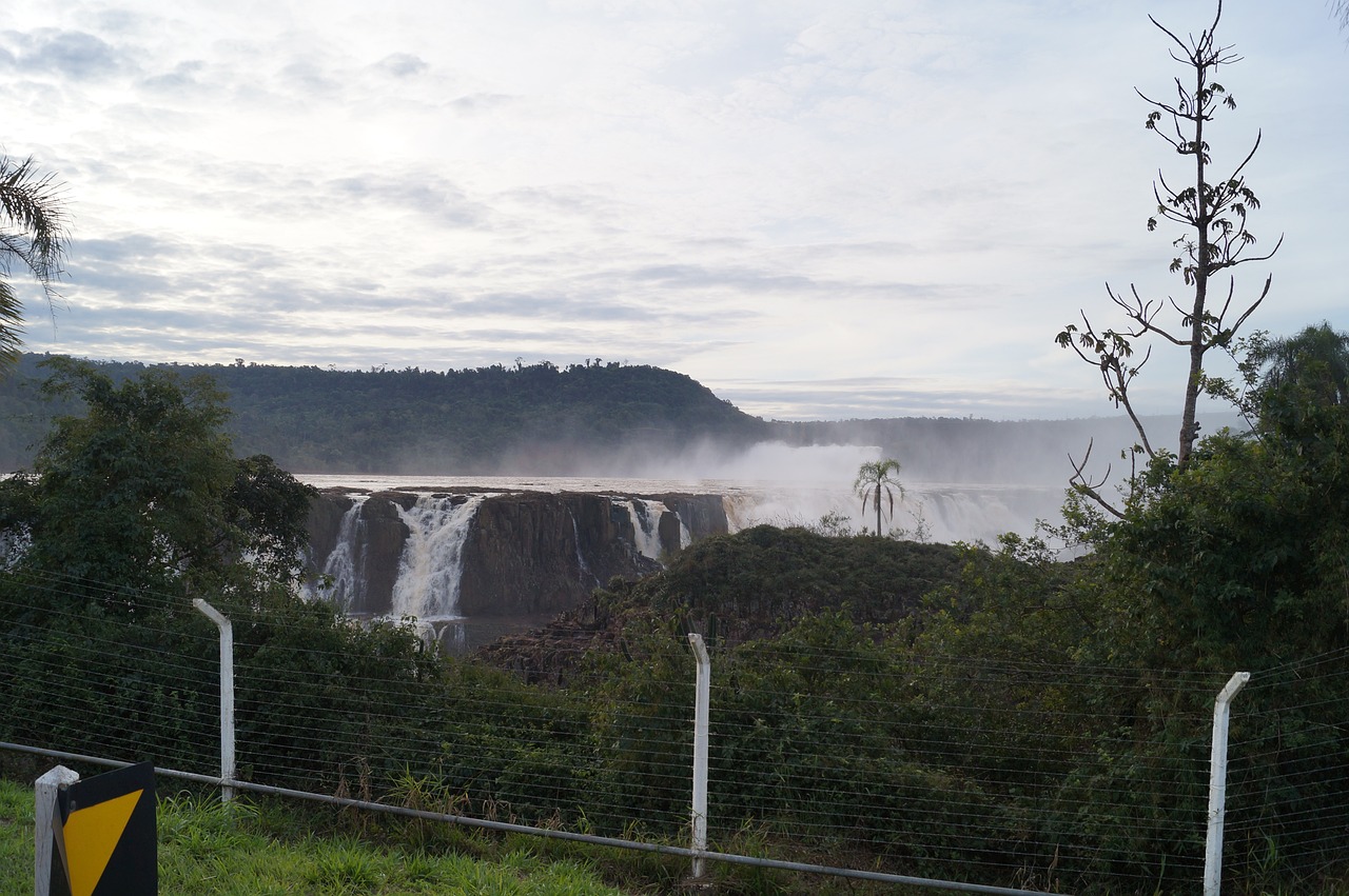 5-Day Adventure: Foz do Iguaçu, Paraguay, Argentina