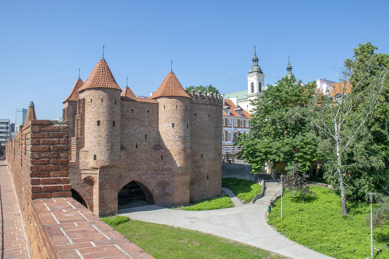 7 Days of Sightseeing in Warsaw and Krakow