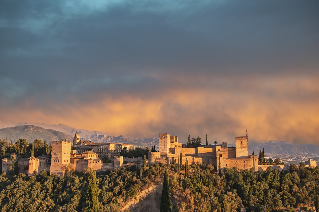 Granada Adventure: 5 Days of Discovery