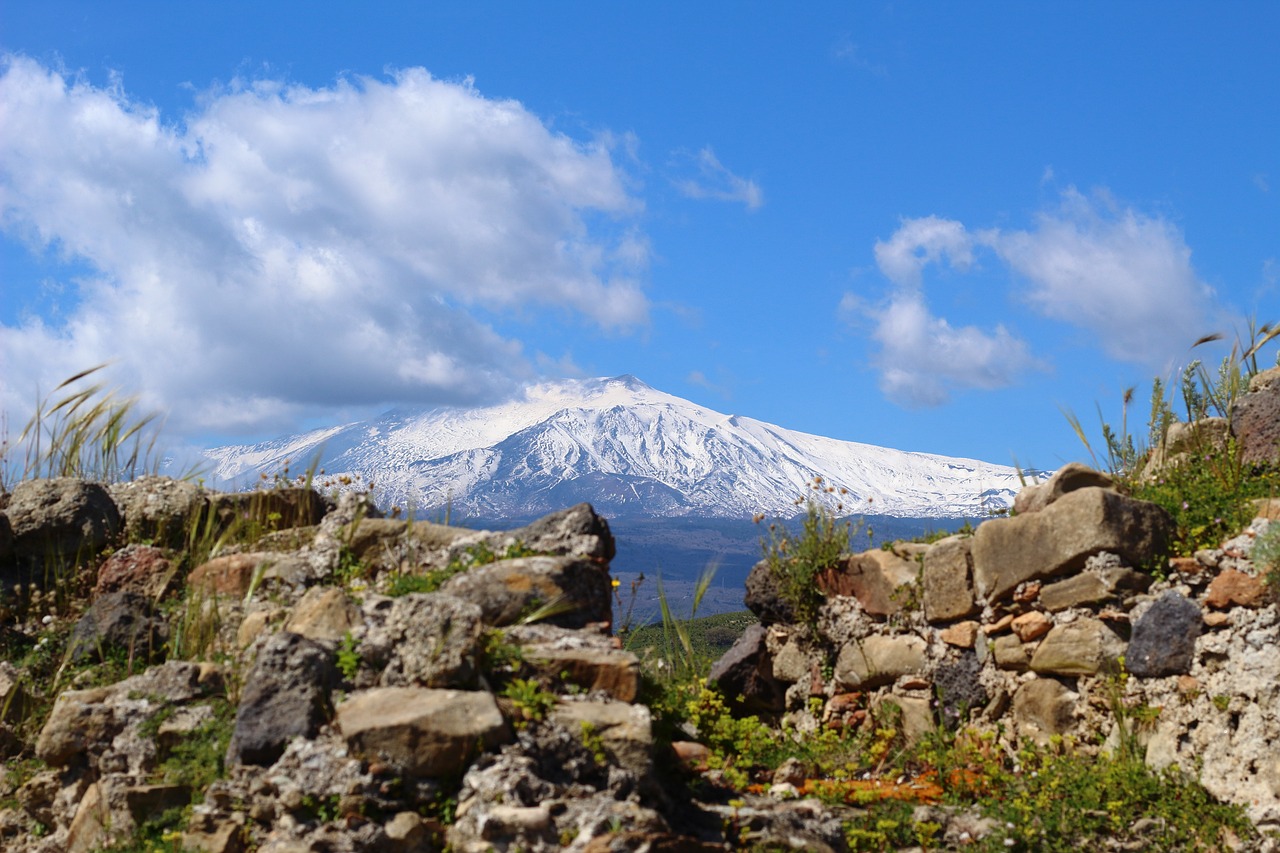 3 Days Exploring Mount Etna and Villages