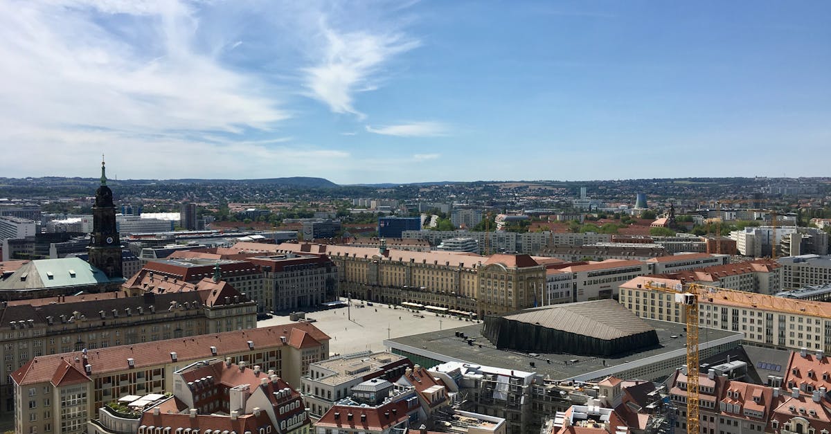 Ask Layla: find me a 2-night Long-Weekend hotel close to the action, for a long weekend  Plan my sta...