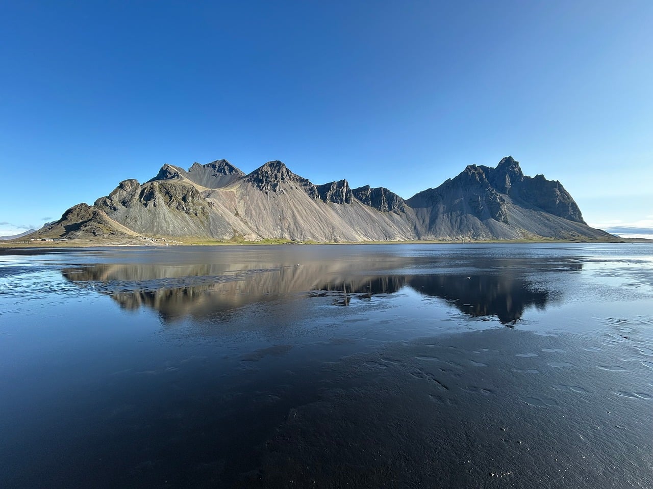Ask Layla: should I rent a car or book tours for my Iceland route  Driving or tours in Iceland