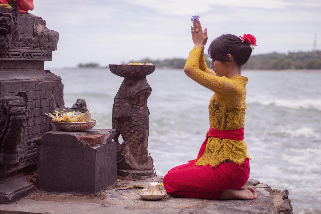 Ask Layla: plan my 14-night Bali trip, mid-range budget, with a realistic budget and confirmed-sourc...