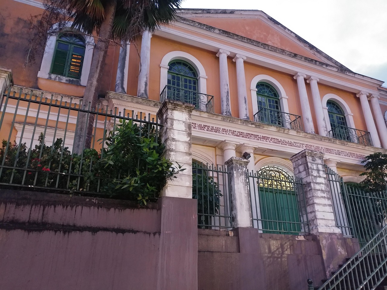 Ask Layla: find me a 5-night Puerto Rico hotel close to the action, mid-range budget  Plan my stay