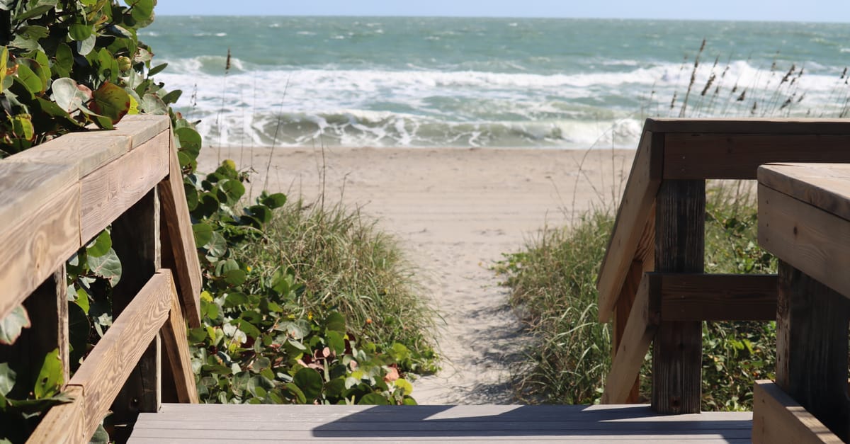 Ask Layla: sort a beach week by budget and party size  Sort my beach week