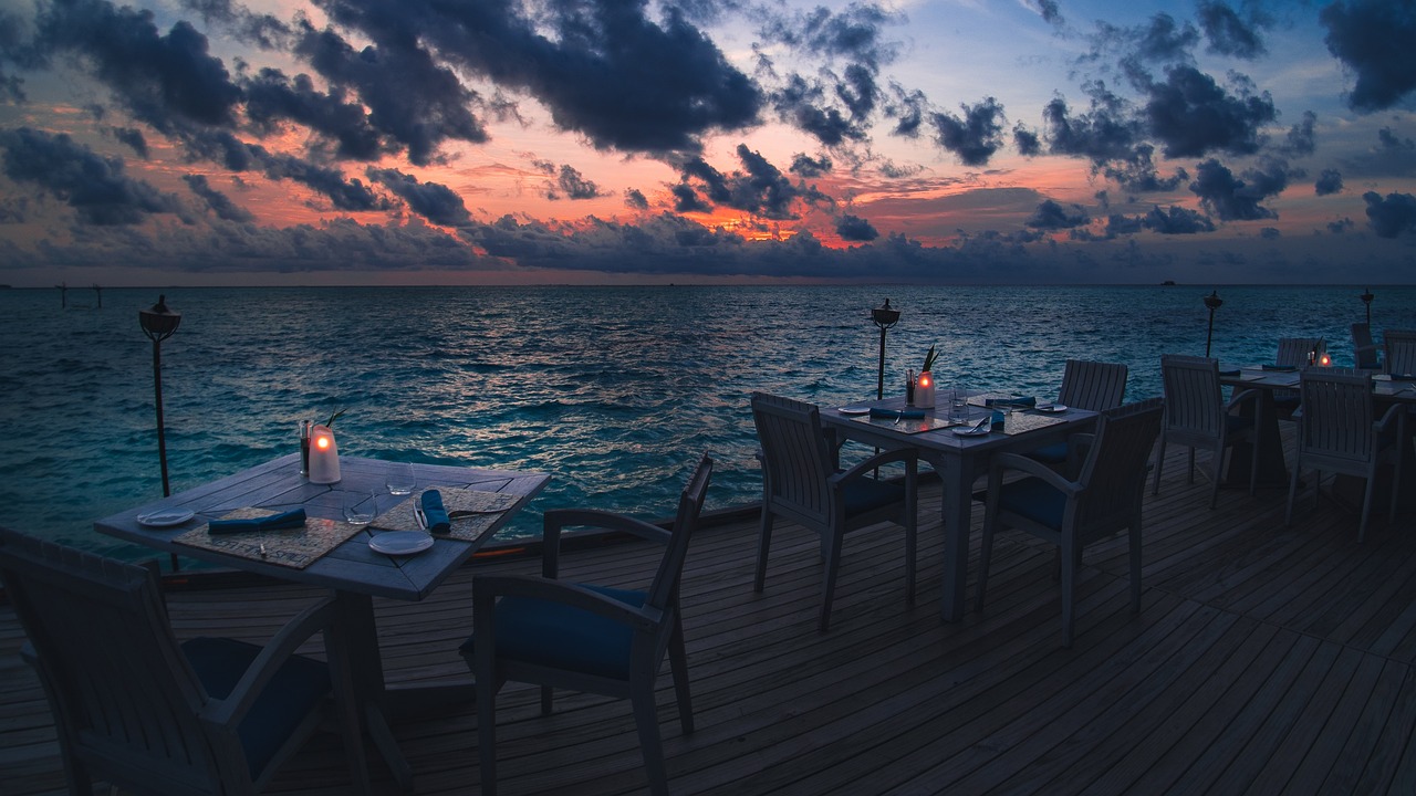 Ask Layla: balance one splurge stay against a mid-range Indonesia honeymoon  balance a splurge Indon...