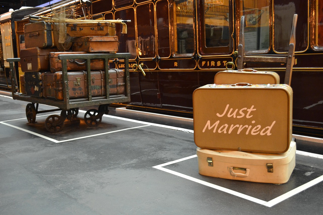 Ask Layla: find me a 5-night Honeymoon hotel close to the action, for a couple  Plan my stay