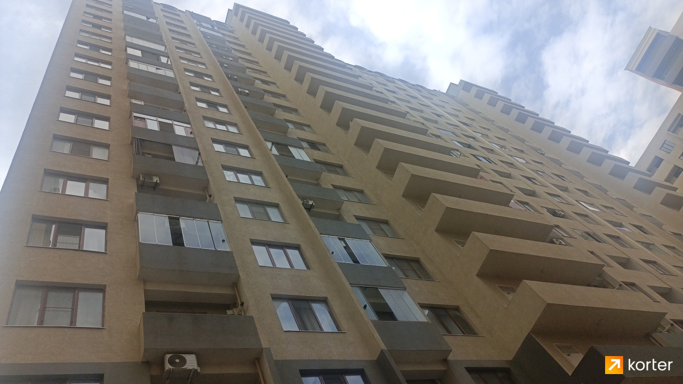 Tikinti gidişatı Qarayev Apartments - Rakurs 8, İyul 2022