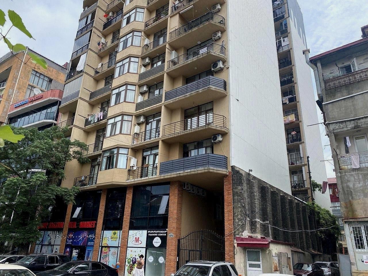 Alexander Kazbegi St, 17 in Batumi